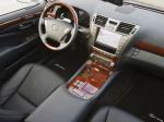 Lexus LS460L AWD 2009 года